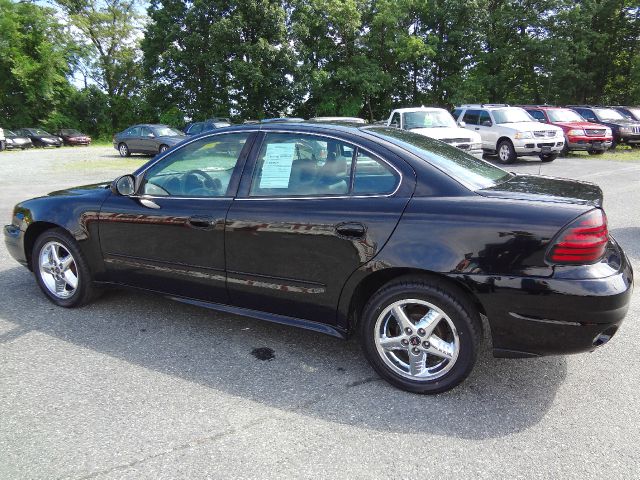 2004 Pontiac Grand Am Sport -5 Speed-stick-4x4