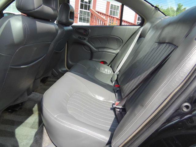 2004 Pontiac Grand Am Sport -5 Speed-stick-4x4