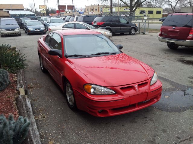 2004 Pontiac Grand Am Sportback LS