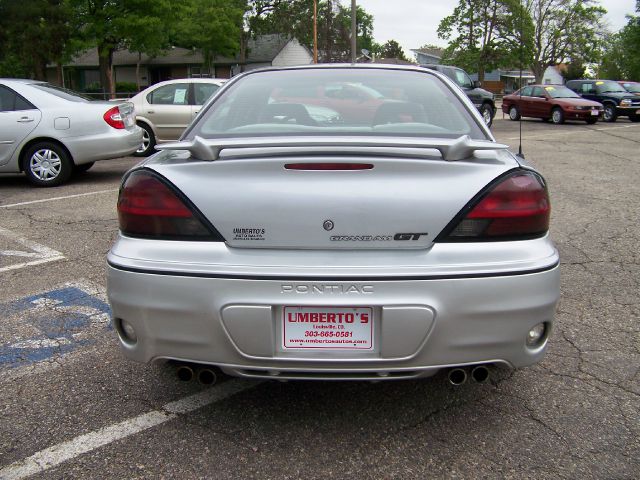 2004 Pontiac Grand Am XUV SLE 4WD