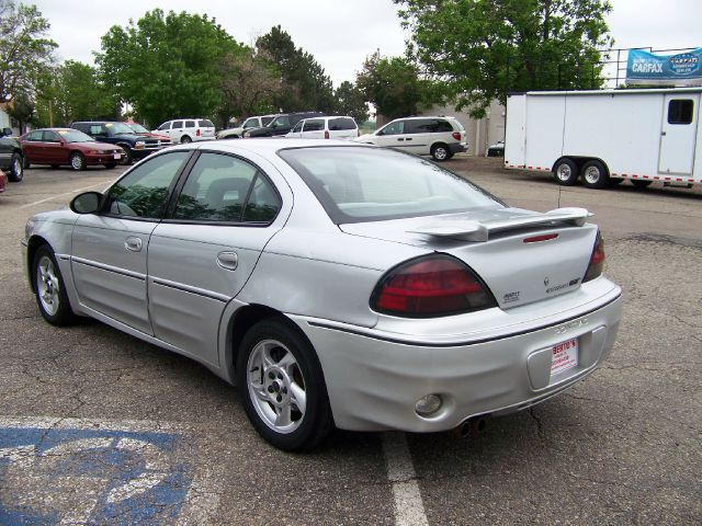 2004 Pontiac Grand Am XUV SLE 4WD