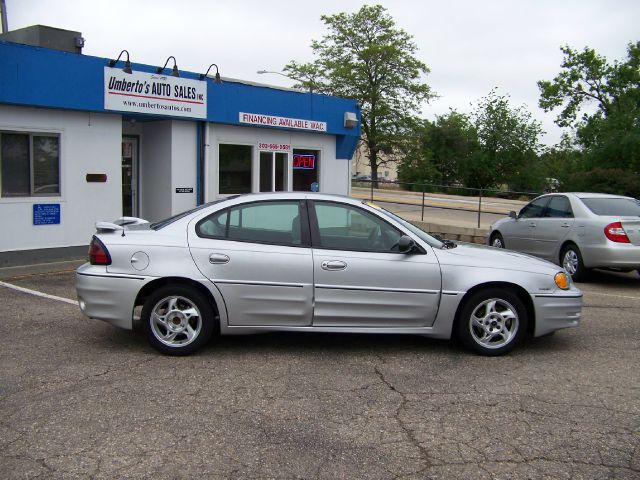 2004 Pontiac Grand Am XUV SLE 4WD