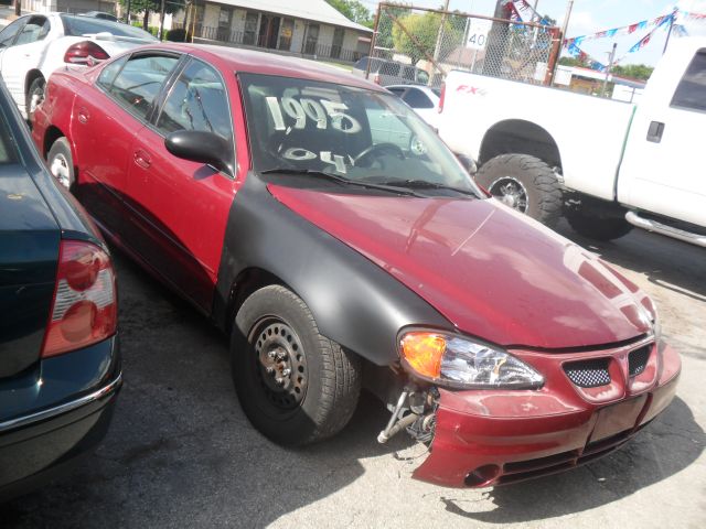 2004 Pontiac Grand Am Sport -5 Speed-stick-4x4