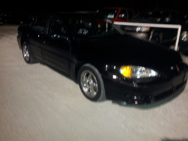 2004 Pontiac Grand Am XUV SLE 4WD