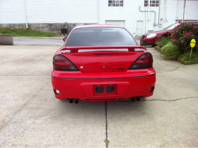 2004 Pontiac Grand Am Sportback LS