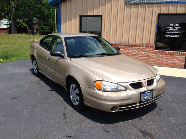 2005 Pontiac Grand Am Sport -5 Speed-stick-4x4