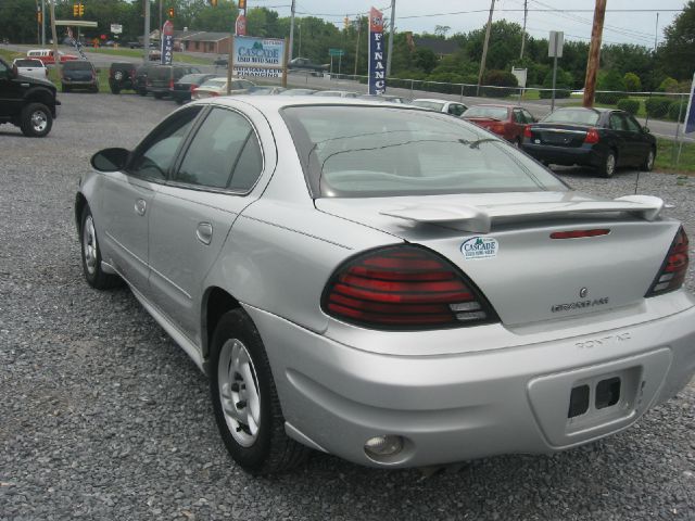 2005 Pontiac Grand Am Sport -5 Speed-stick-4x4