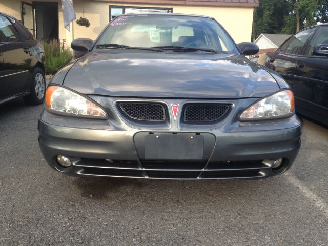 2005 Pontiac Grand Am Sport -5 Speed-stick-4x4