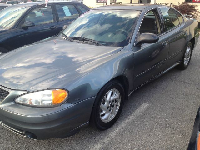 2005 Pontiac Grand Am Sport -5 Speed-stick-4x4