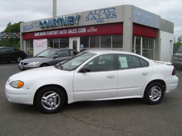 2005 Pontiac Grand Am Sport -5 Speed-stick-4x4