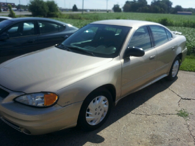 2005 Pontiac Grand Am Sport -5 Speed-stick-4x4