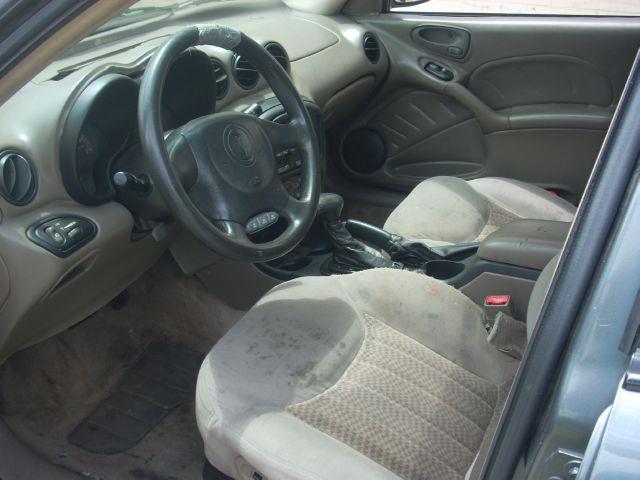 2005 Pontiac Grand Am Sport -5 Speed-stick-4x4