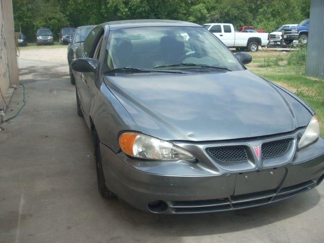 2005 Pontiac Grand Am Sport -5 Speed-stick-4x4