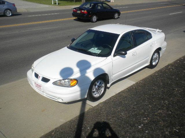 2005 Pontiac Grand Am Sport -5 Speed-stick-4x4