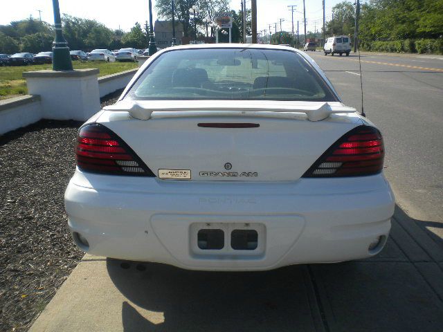 2005 Pontiac Grand Am Sport -5 Speed-stick-4x4