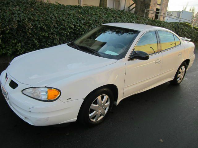 2005 Pontiac Grand Am Sport -5 Speed-stick-4x4