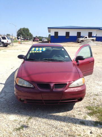 2005 Pontiac Grand Am Sport -5 Speed-stick-4x4