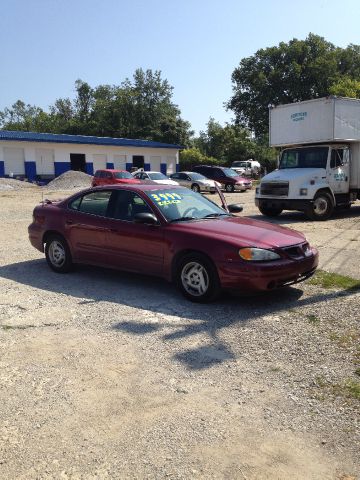 2005 Pontiac Grand Am Sport -5 Speed-stick-4x4