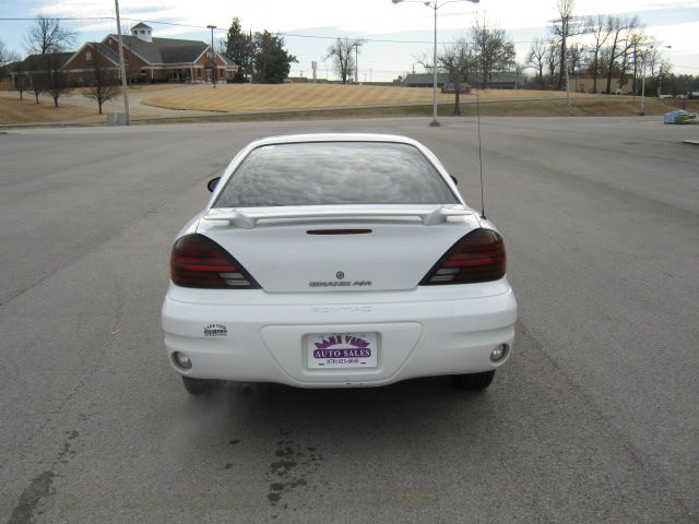 2005 Pontiac Grand Am Sport -5 Speed-stick-4x4