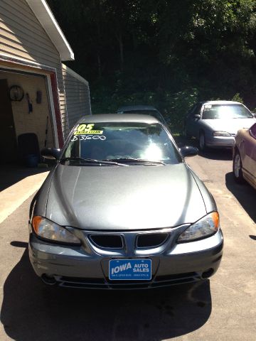 2005 Pontiac Grand Am Sport -5 Speed-stick-4x4