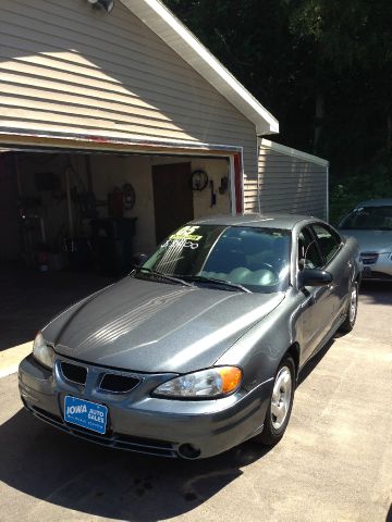 2005 Pontiac Grand Am Sport -5 Speed-stick-4x4