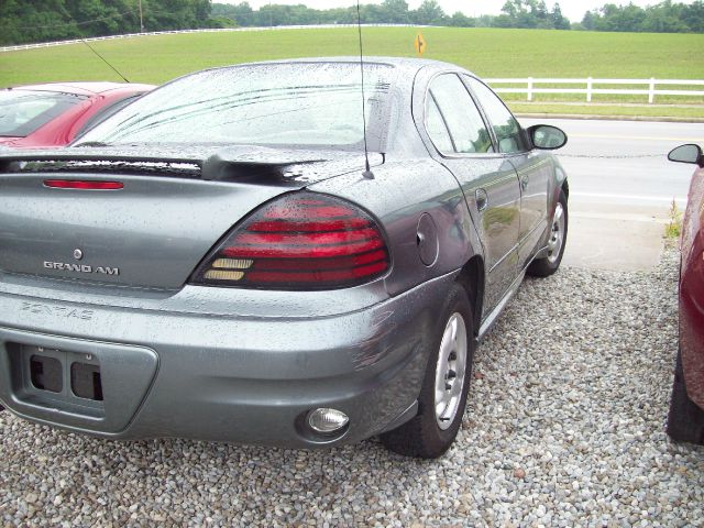 2005 Pontiac Grand Am Sport -5 Speed-stick-4x4