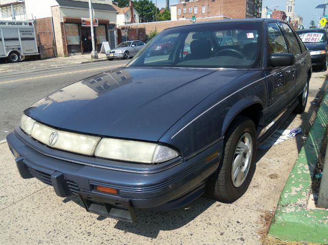 1994 Pontiac Grand Prix Sport -5 Speed-stick-4x4