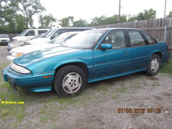 1994 Pontiac Grand Prix Sport -5 Speed-stick-4x4