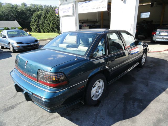 1994 Pontiac Grand Prix Sport -5 Speed-stick-4x4