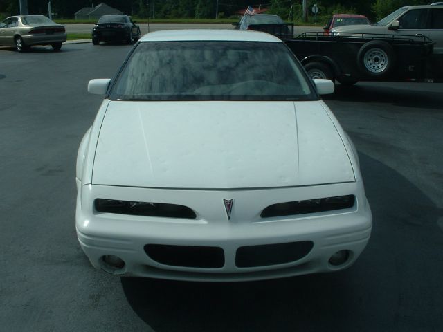 1995 Pontiac Grand Prix 4dr Sdn SL Auto Sedan