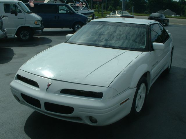 1995 Pontiac Grand Prix 4dr Sdn SL Auto Sedan