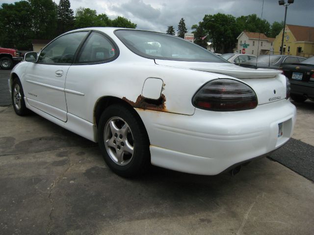 1997 Pontiac Grand Prix Sportback LS