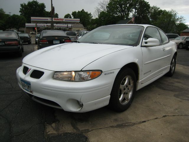 1997 Pontiac Grand Prix Sportback LS