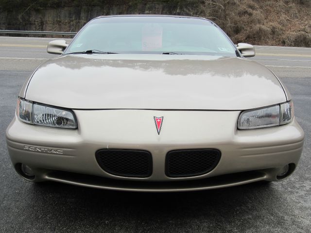 1997 Pontiac Grand Prix Sport -5 Speed-stick-4x4