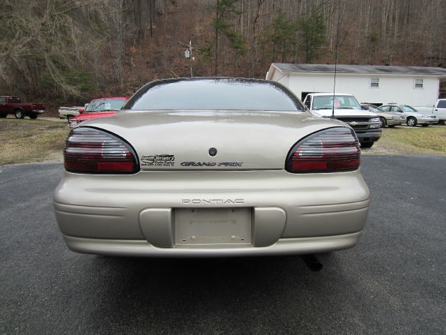 1997 Pontiac Grand Prix Sport -5 Speed-stick-4x4