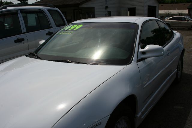 1997 Pontiac Grand Prix Sportback LS