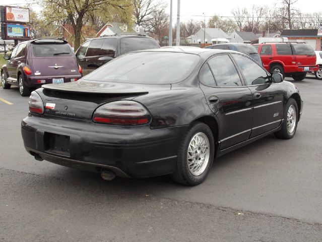 1997 Pontiac Grand Prix XUV SLE 4WD