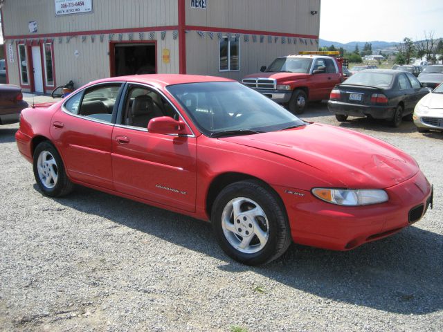 1997 Pontiac Grand Prix Sport -5 Speed-stick-4x4