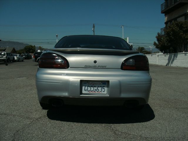 1998 Pontiac Grand Prix XUV SLE 4WD