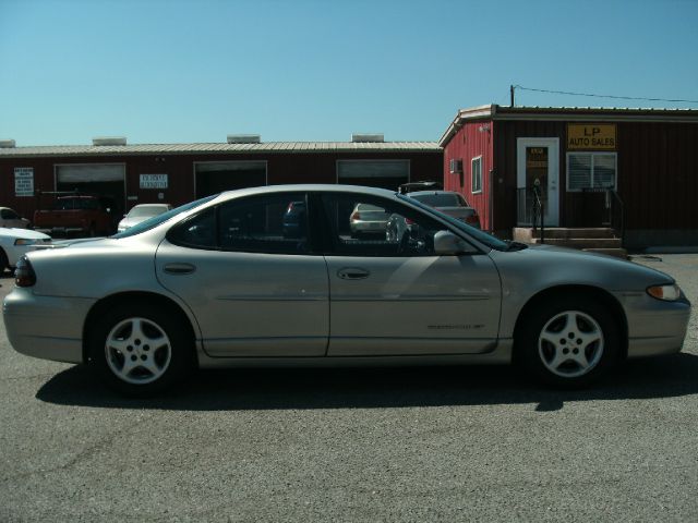 1998 Pontiac Grand Prix XUV SLE 4WD