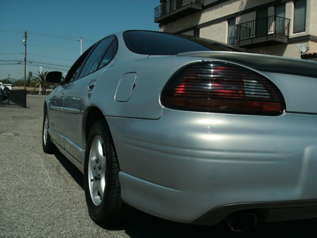 1998 Pontiac Grand Prix XUV SLE 4WD