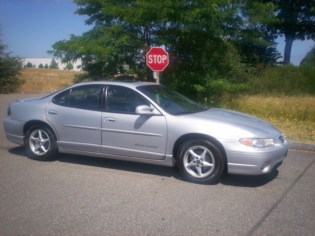 1999 Pontiac Grand Prix XUV SLE 4WD