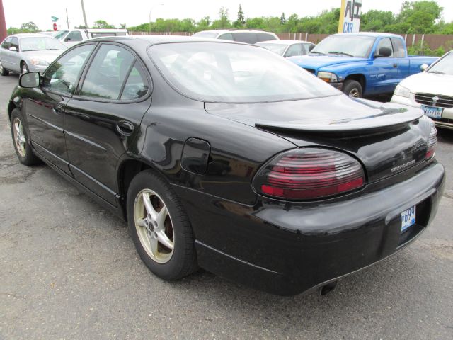 1999 Pontiac Grand Prix XUV SLE 4WD