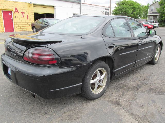 1999 Pontiac Grand Prix XUV SLE 4WD