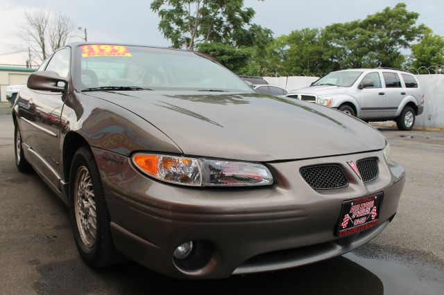 1999 Pontiac Grand Prix Sportback LS