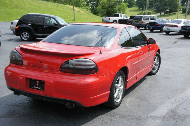 1999 Pontiac Grand Prix Sportback LS