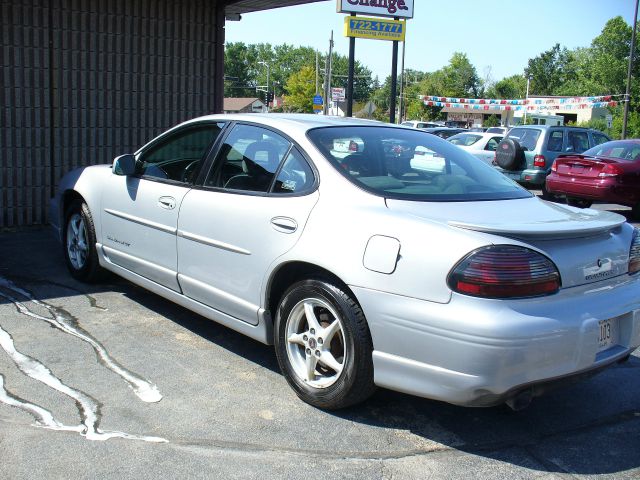 1999 Pontiac Grand Prix XUV SLE 4WD