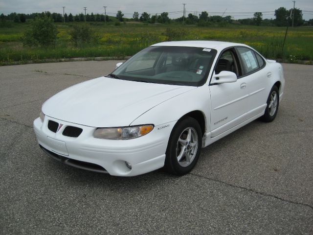 1999 Pontiac Grand Prix XUV SLE 4WD