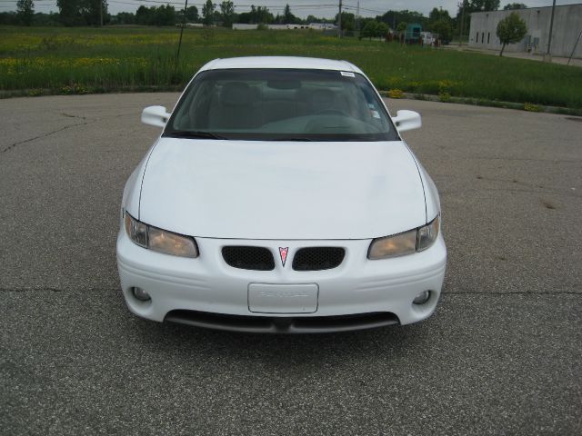 1999 Pontiac Grand Prix XUV SLE 4WD