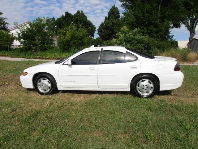 1999 Pontiac Grand Prix XUV SLE 4WD